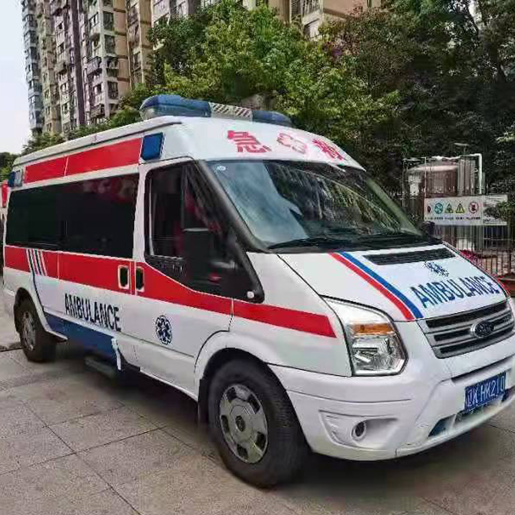 松桃长途救护车护送病人返乡